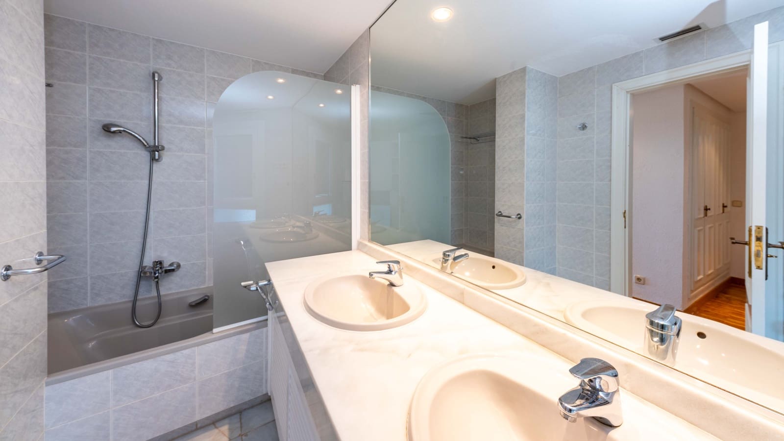 3 sypialnia Apartament na sprzedaż w Palma de Mallorca z garażem - 1 900 000 € (Ref: 9026165)