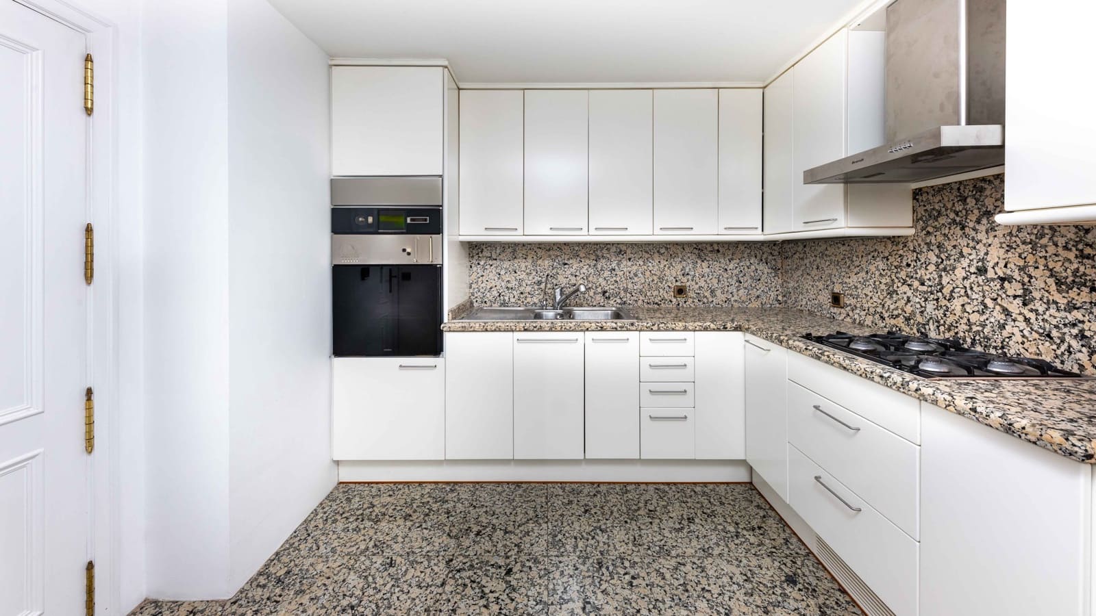 3 sypialnia Apartament na sprzedaż w Palma de Mallorca z garażem - 1 900 000 € (Ref: 9026165)