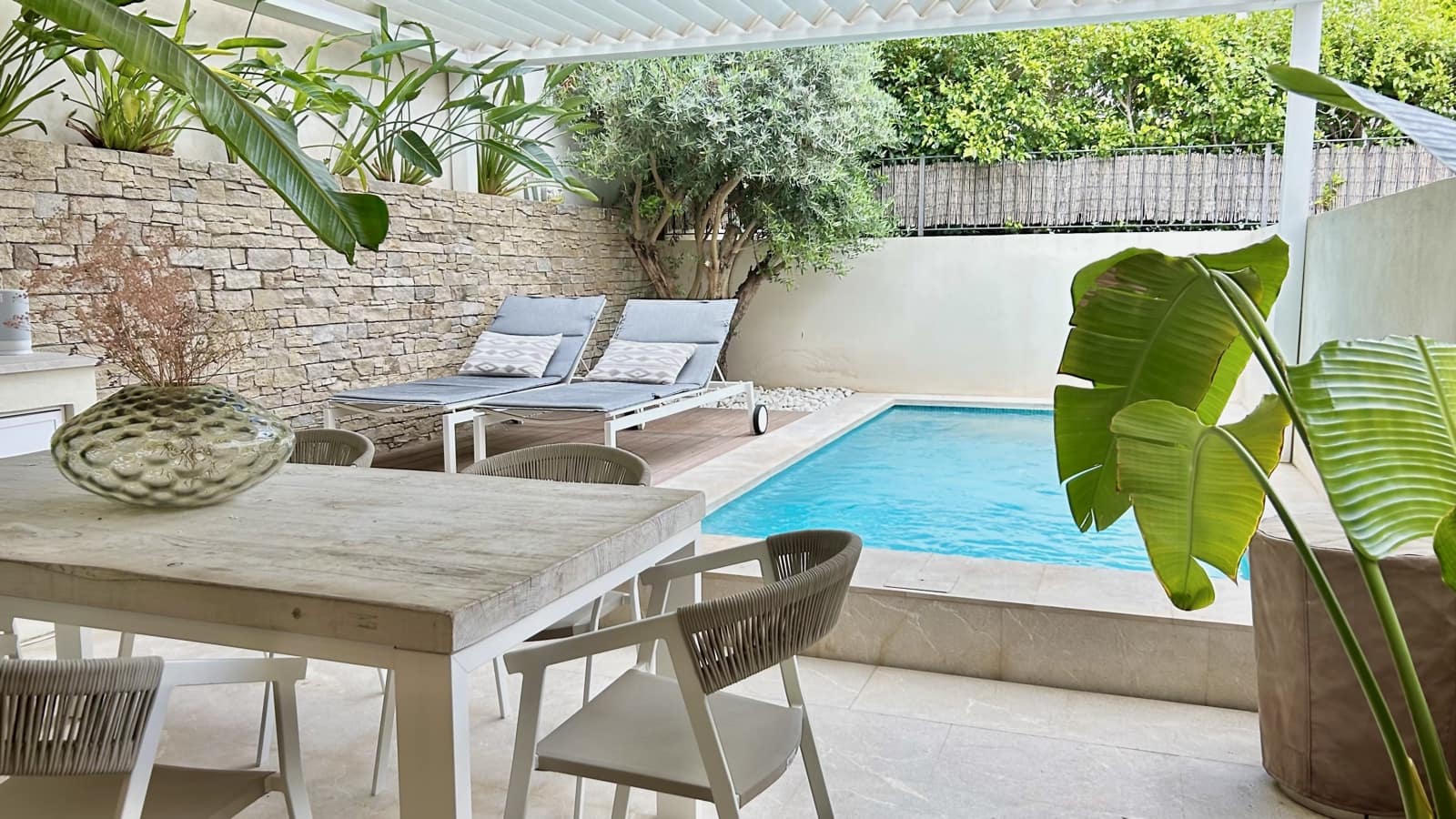 2 soveværelse Byhus til salg i Palma de Mallorca med swimmingpool garage - € 1.290.000 (Ref: 9026166)