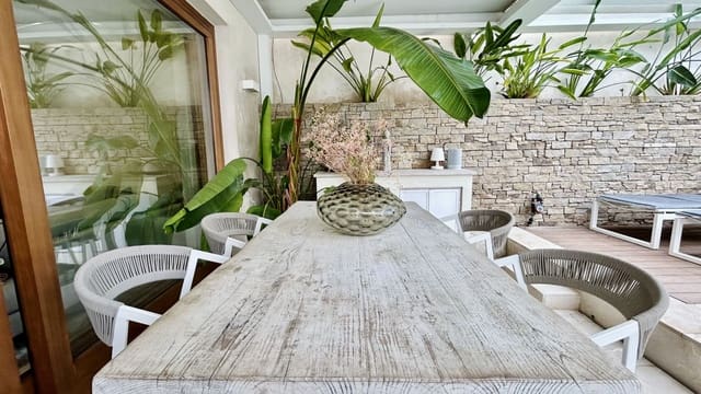 2 slaapkamer Huis te koop in Son Espanyolet, Palma de Mallorca met zwembad garage - € 1.290.000 (Ref: 9026166)