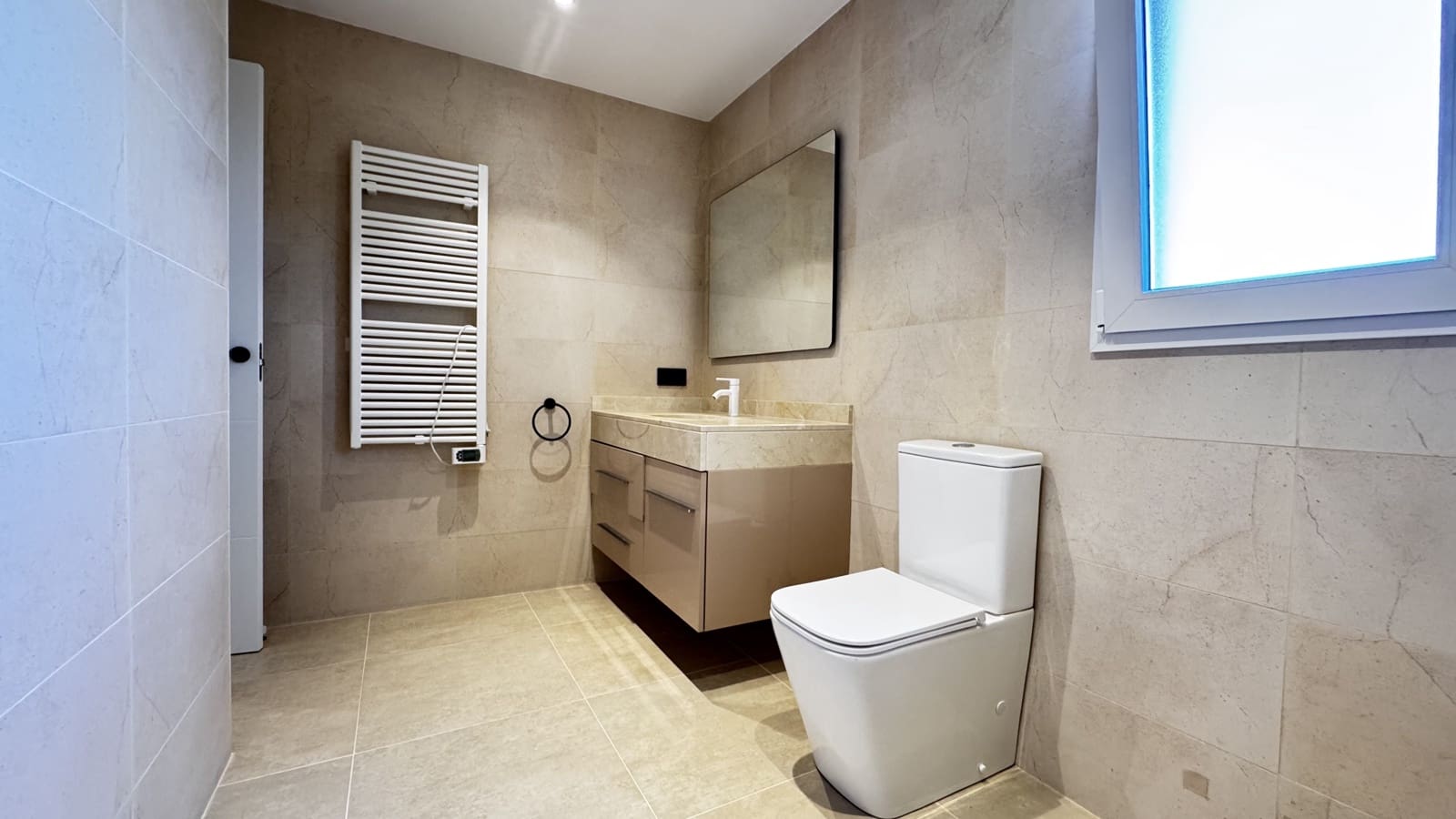 2 soveværelse Lejlighed til salg i Campos med garage - € 549.000 (Ref: 9028320)