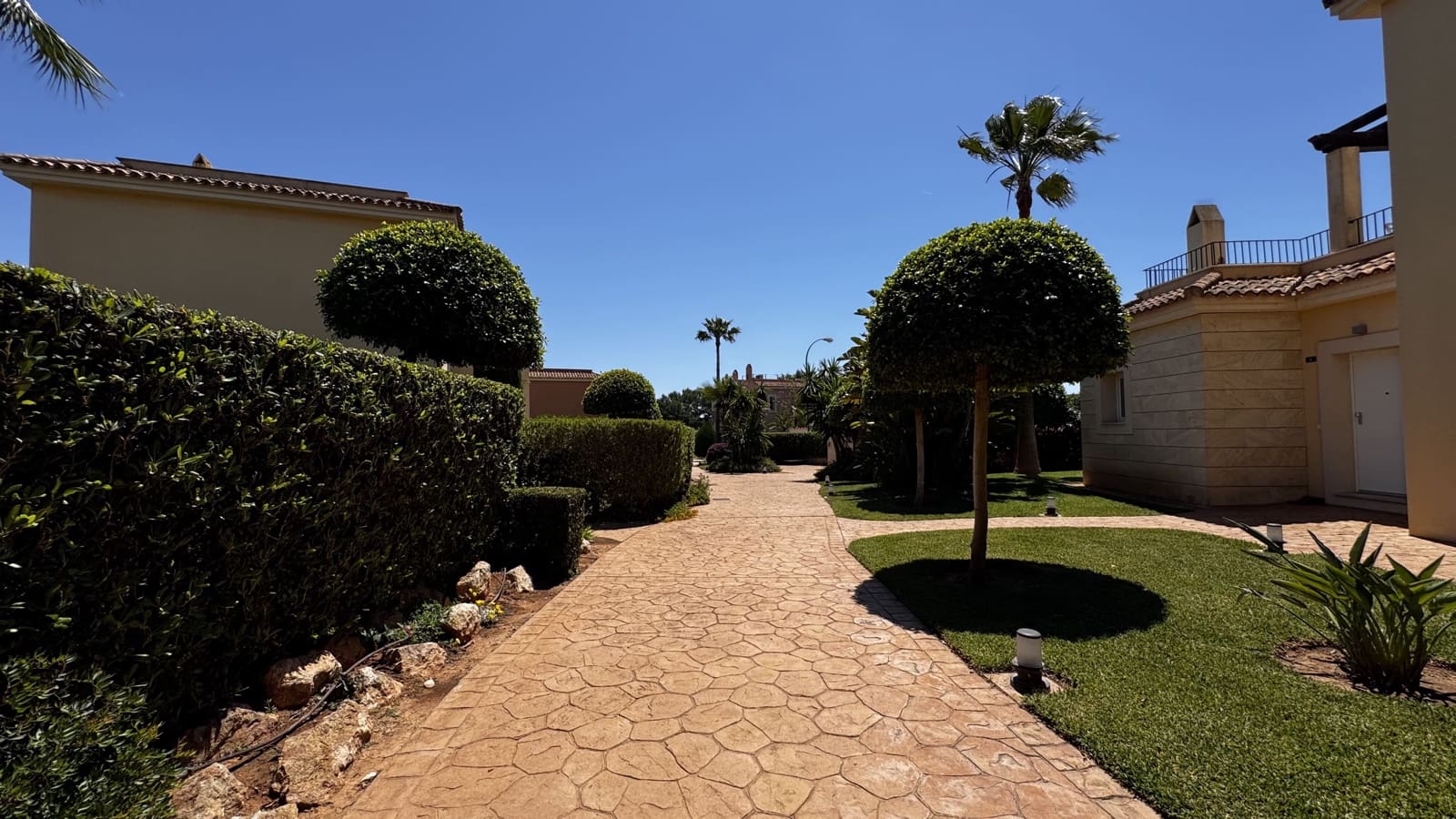 2 soveværelse Lejlighed til salg i Campos med garage - € 549.000 (Ref: 9028320)