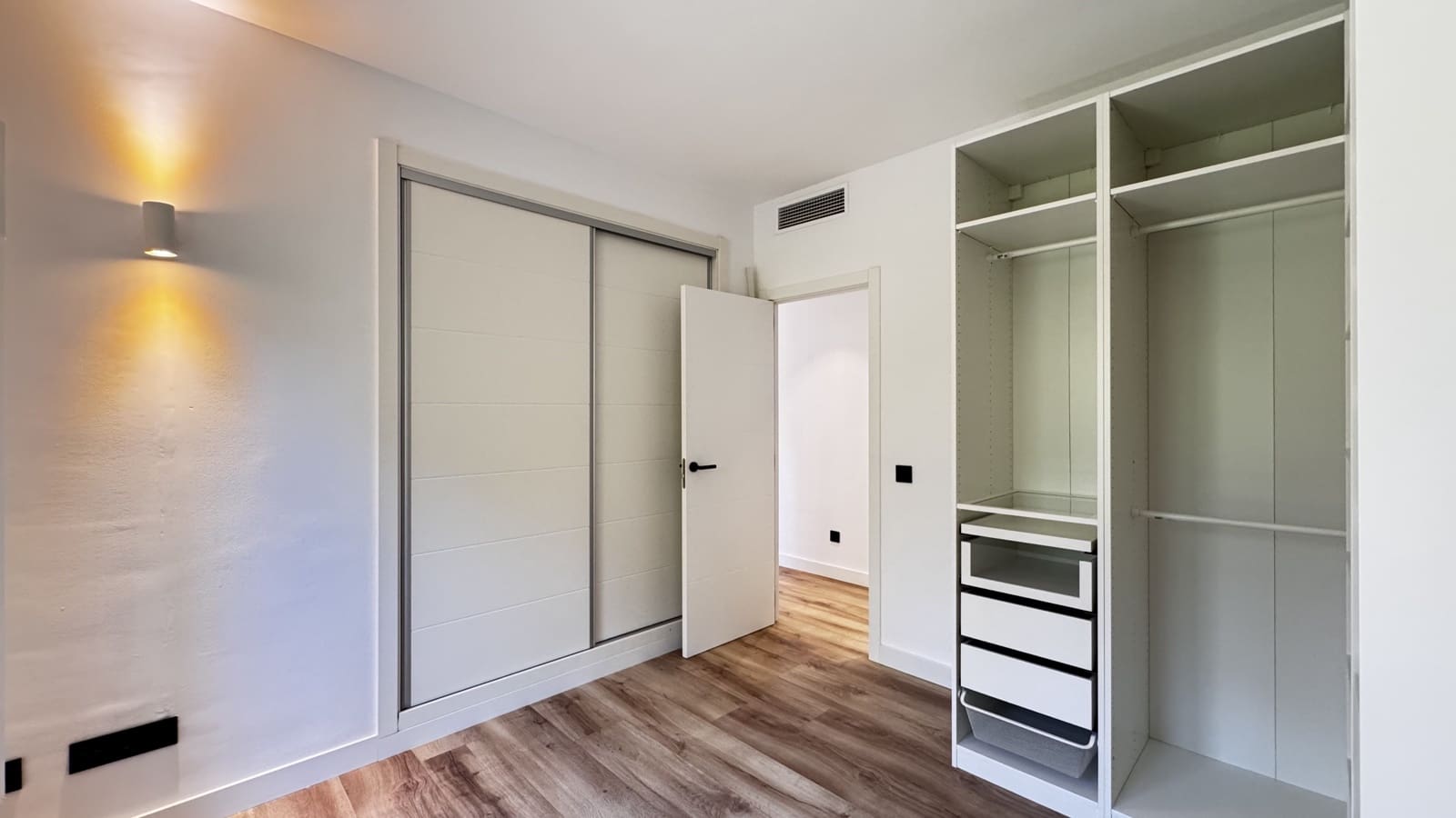 2 soveværelse Lejlighed til salg i Campos med garage - € 549.000 (Ref: 9028320)