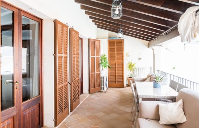 4 bedroom Townhouse for sale in Porreres with pool garage - € 850,000 (Ref: 9033520)