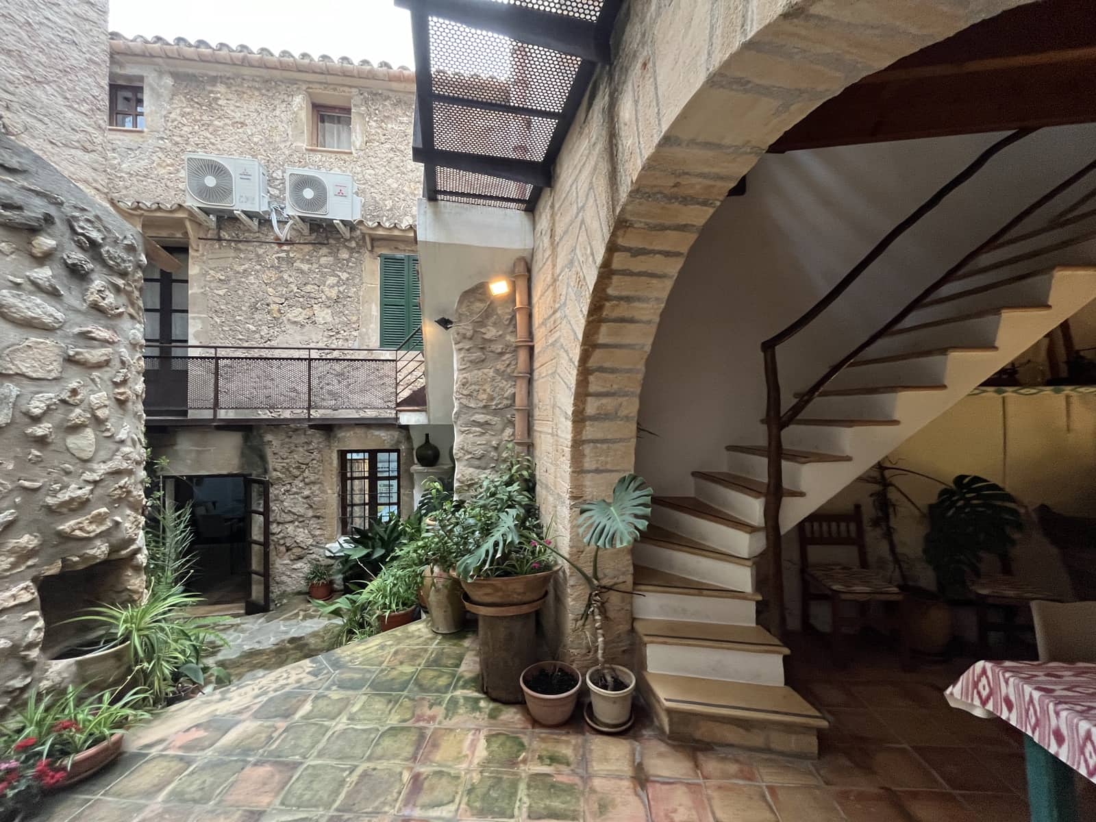 3 bedroom Townhouse for rent in Pollensa / Pollenca with pool - € 2,900 (Ref: 9033523)