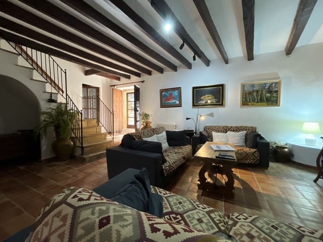 3 bedroom Townhouse for rent in Pollensa / Pollença with pool - € 2,900 (Ref: 9033523)