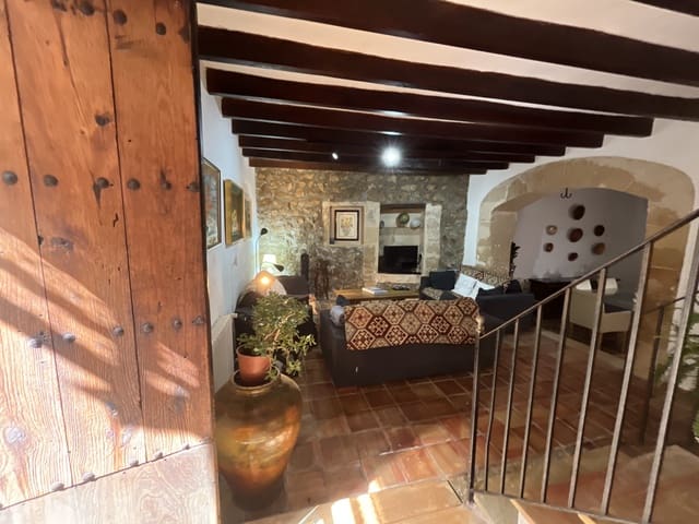 3 bedroom Townhouse for rent in Pollensa / Pollença with pool - € 2,900 (Ref: 9033523)