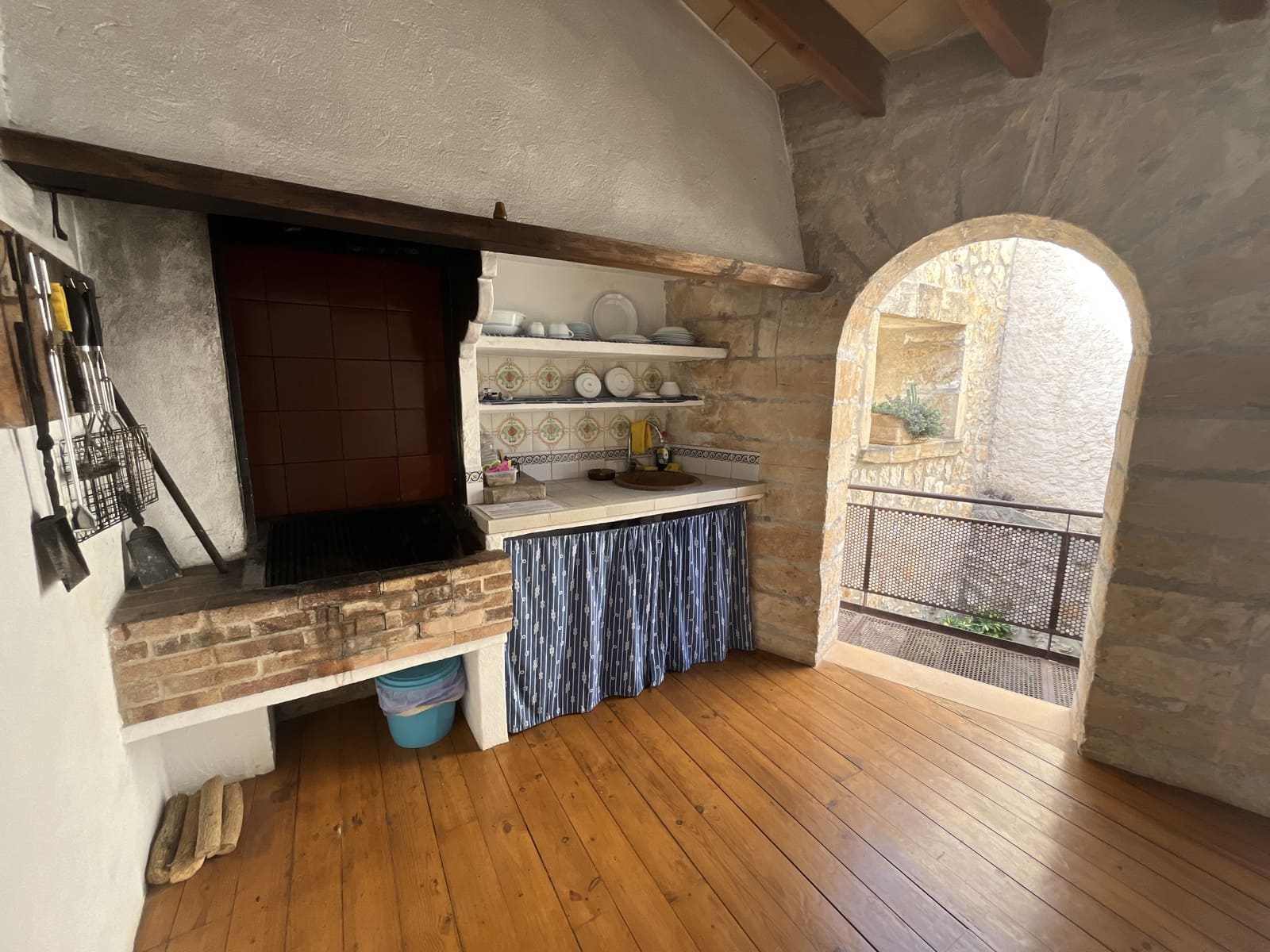 3 bedroom Townhouse for rent in Pollensa / Pollenca with pool - € 2,900 (Ref: 9033523)