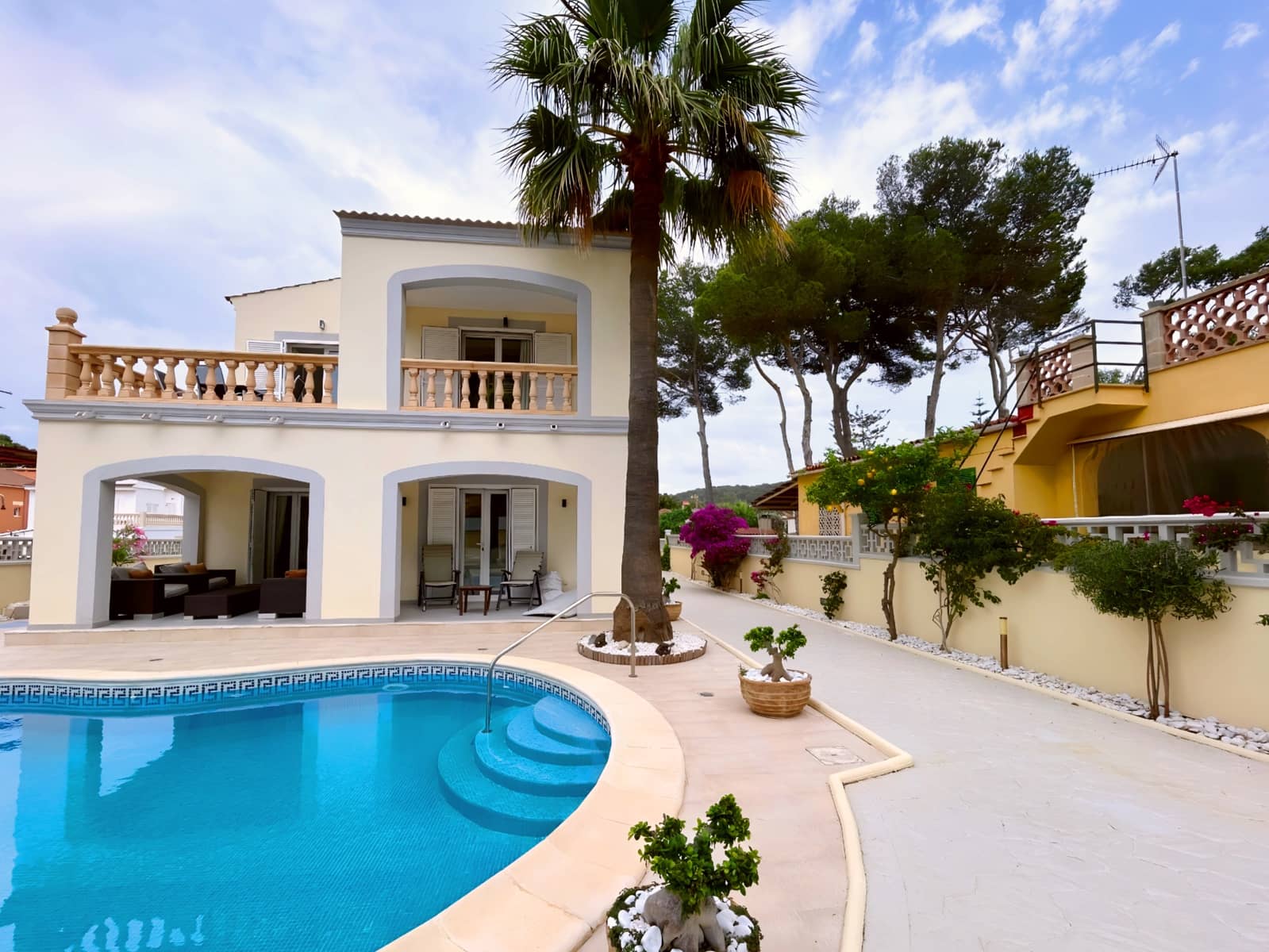 5 sypialnia Willa na sprzedaż w El Toro / Port Adriano z basenem garażem - 1 795 000 € (Ref: 9033525)