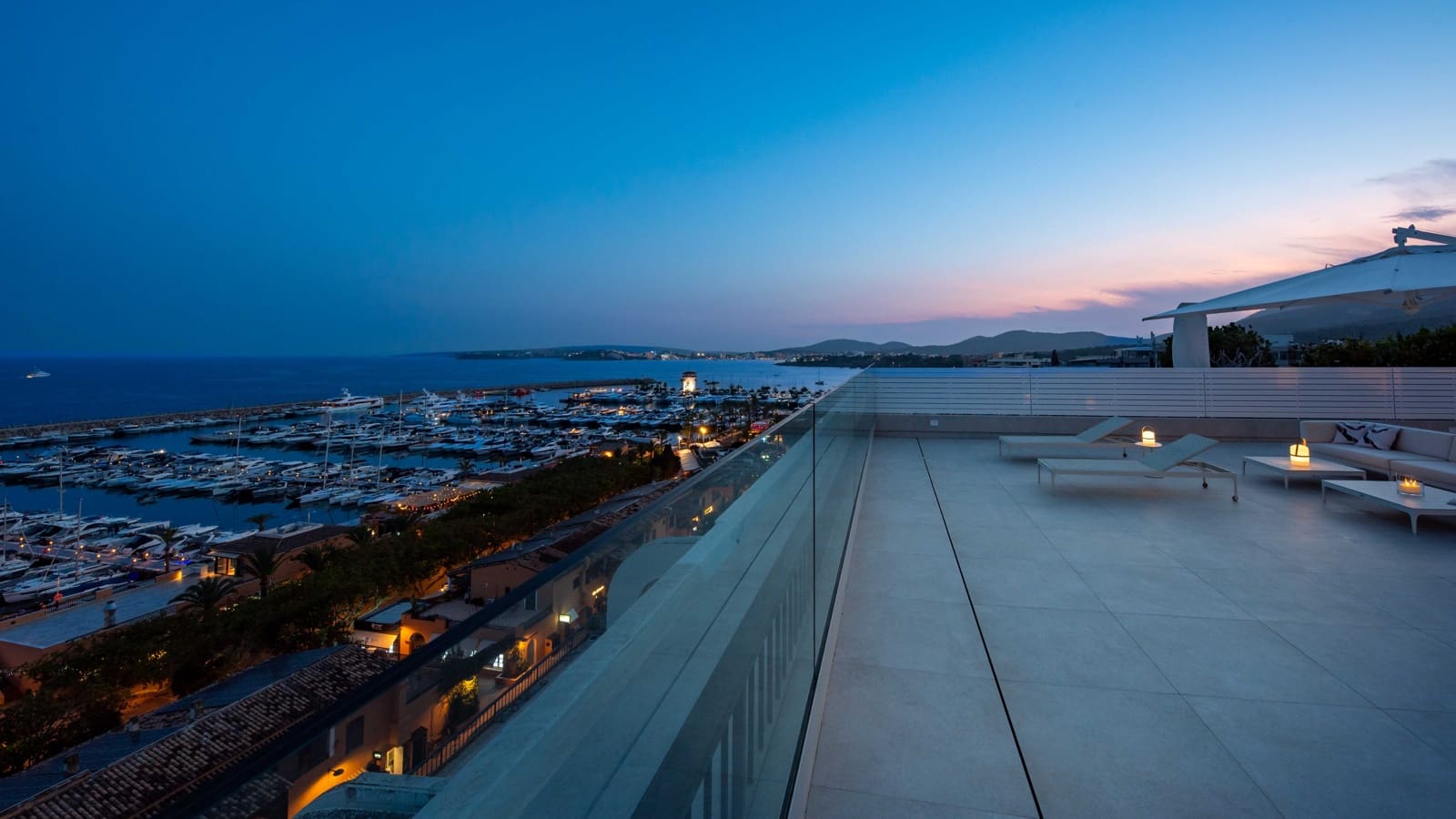 3 makuuhuone Huoneisto myytävänä paikassa Puerto Portals mukana 
autotalli - 2 500 000 € (Ref: 9041429)