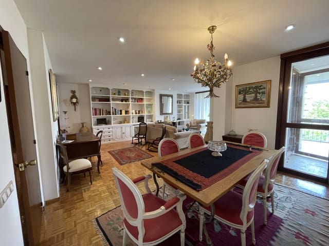 3 bedroom Apartment for rent in Jaume III, Palma de Mallorca - € 3,200 (Ref: 9046492)