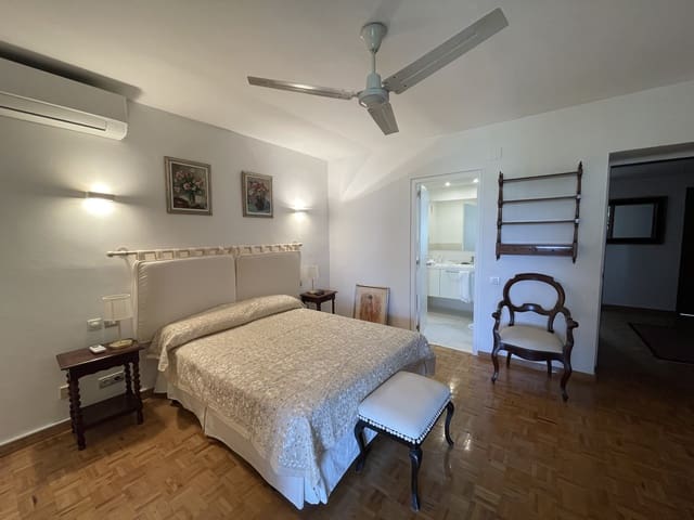 3 bedroom Apartment for rent in Jaume III, Palma de Mallorca - € 3,200 (Ref: 9046492)