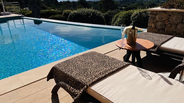 6 soverom Villa til salgs i Pollensa / Pollença med svømmebasseng garasje - € 4 975 000 (Ref: 9057060)