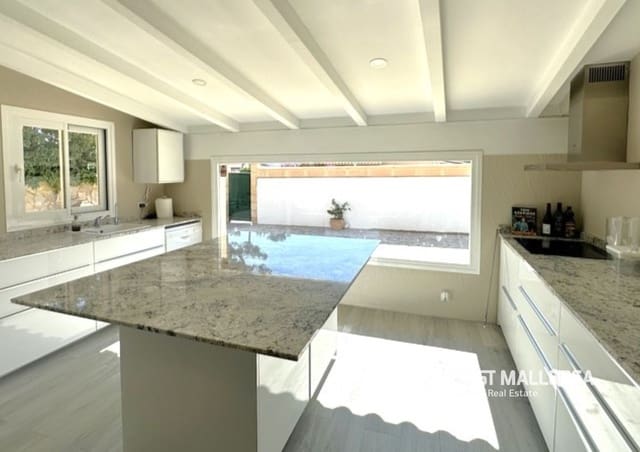 3 slaapkamer Villa te huur in El Toro / Port Adriano, Calvià met zwembad garage - € 3.300 (Ref: 9057064)