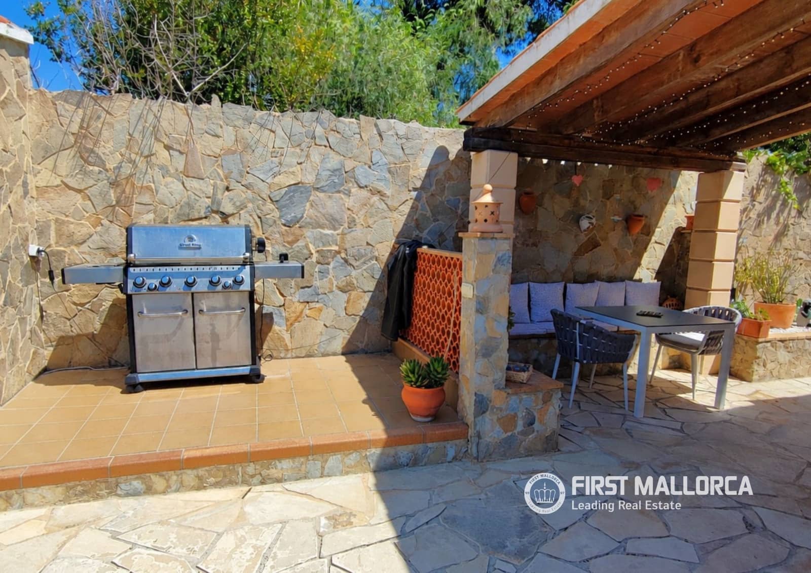 3 bedroom Villa for rent in El Toro / Port Adriano with pool garage - € 3,300 (Ref: 9057064)