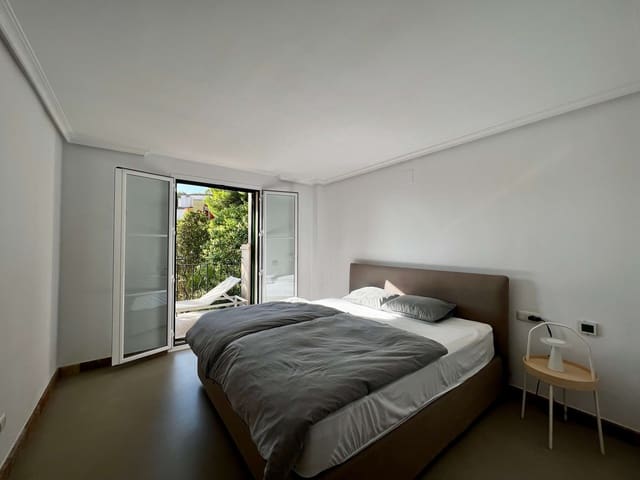 2 bedroom Apartment for sale in Santa Ponsa, Calvià with garage - € 695,000 (Ref: 9058578)