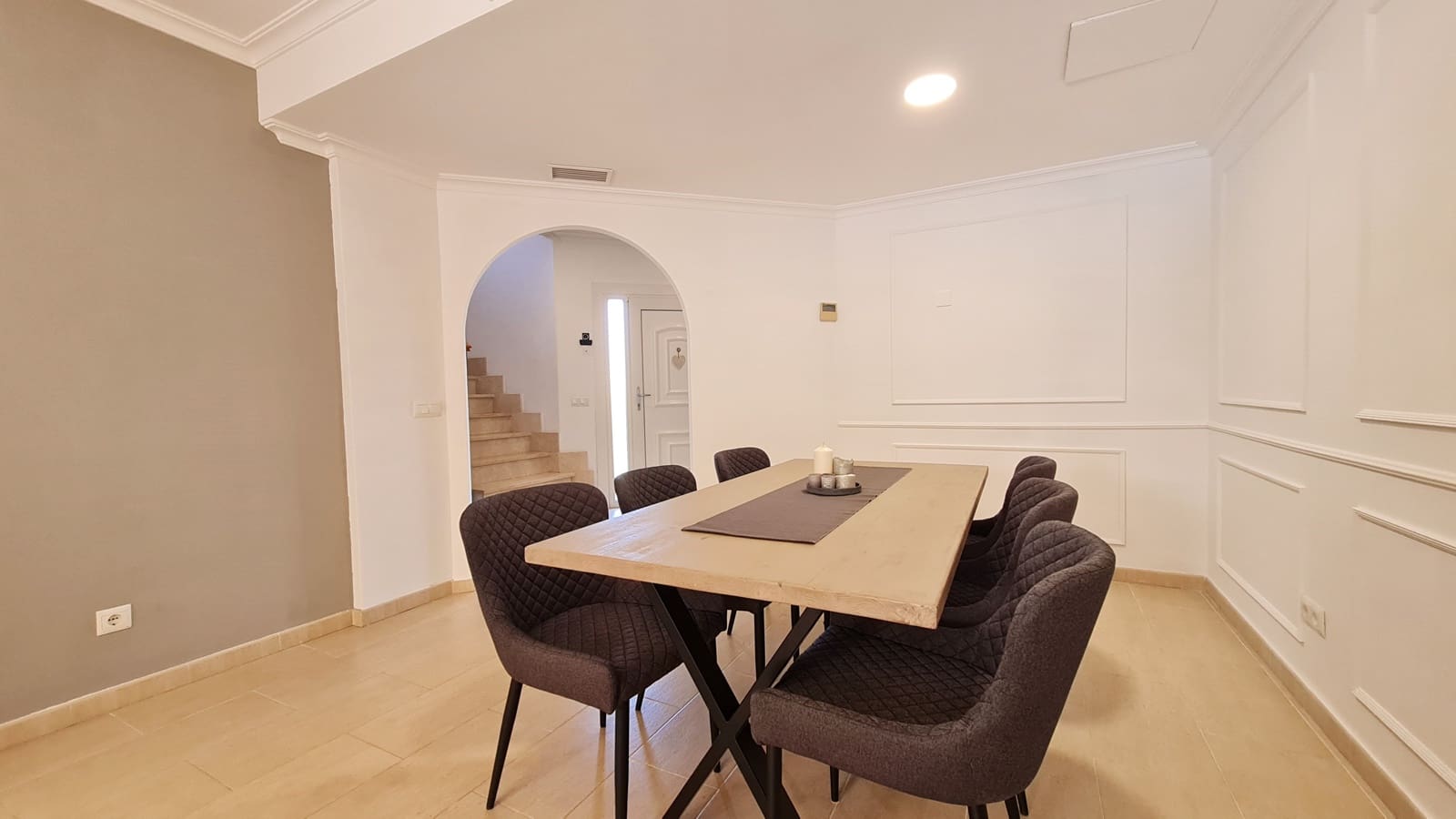 4 bedroom Semi-detached Villa for rent in Puig de Ros with pool garage - € 6,500 (Ref: 9061894)