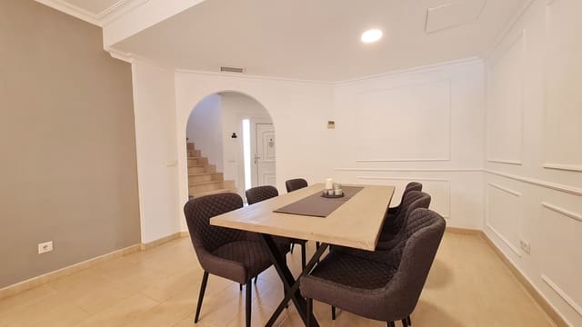 4 soverom Kjedet enebolig til leie i Puig de Ros, Llucmajor med svømmebasseng garasje - € 6 500 (Ref: 9061894)