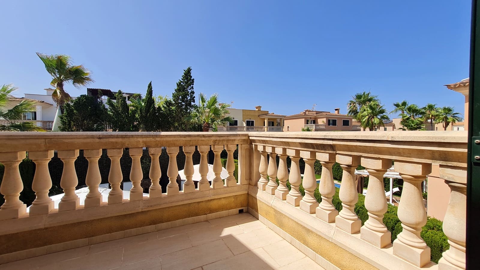 4 bedroom Semi-detached Villa for rent in Puig de Ros with pool garage - € 6,500 (Ref: 9061894)