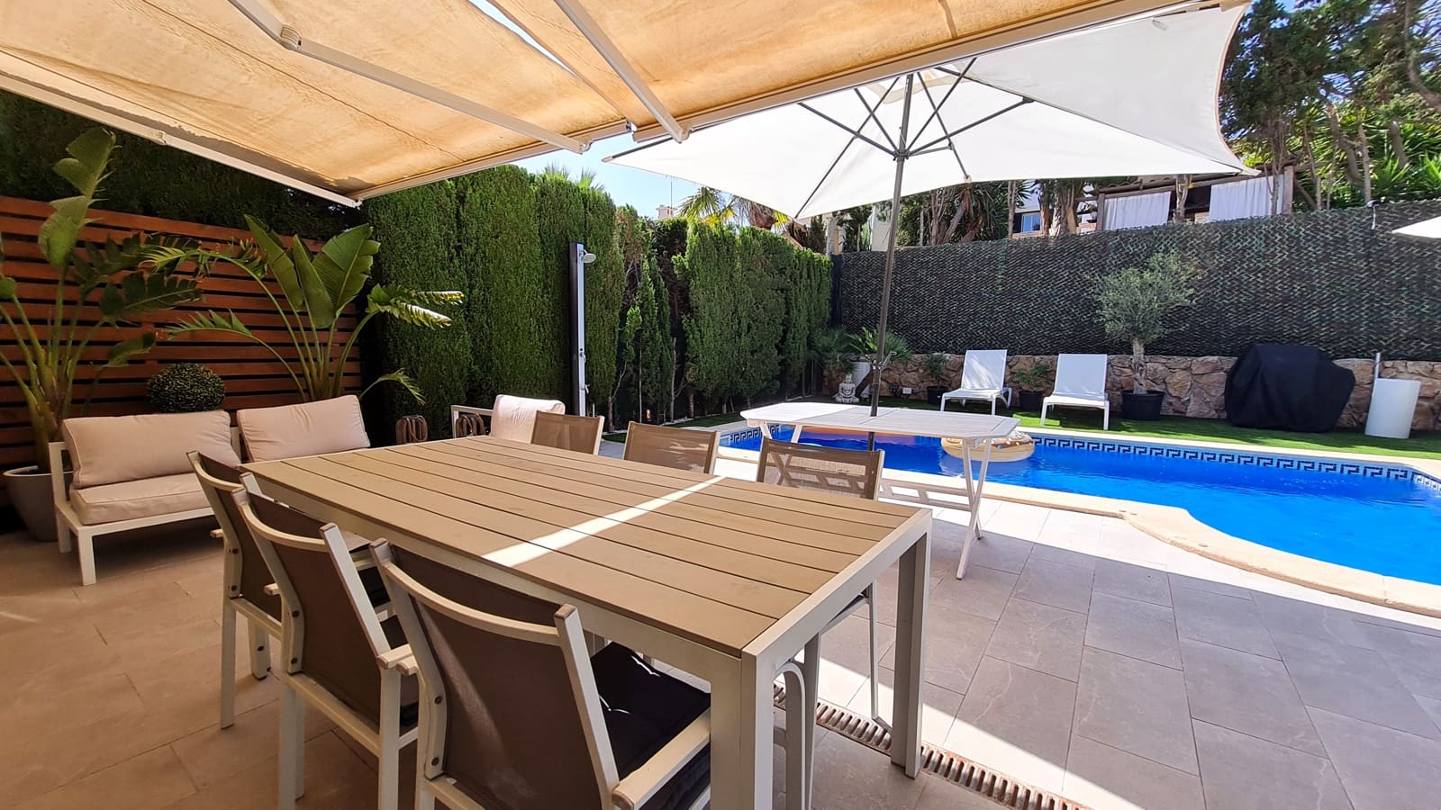 4 bedroom Semi-detached Villa for rent in Puig de Ros with pool garage - € 6,500 (Ref: 9061894)