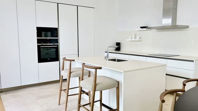 Chalet de 3 habitaciones en Cala Vinyes / Cala Vinyas / Cala Viñas, Calvià en venta con piscina garaje - 1.390.000 € (Ref: 9066958)