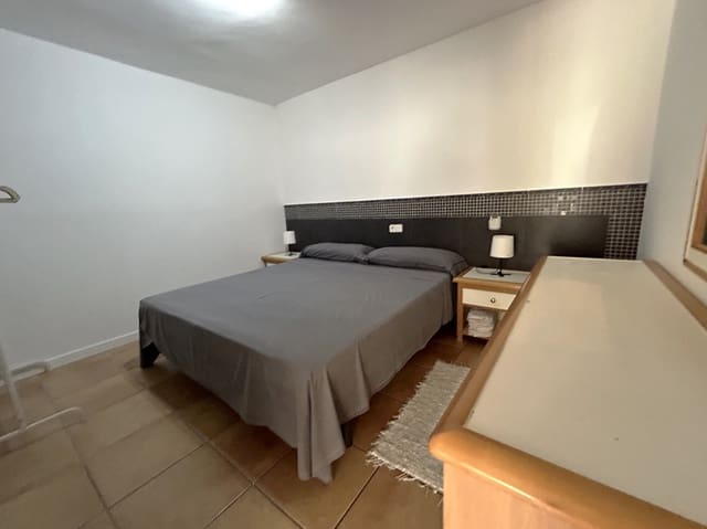 4 bedroom Apartment for rent in Palmanova, Calvià - € 4,000 (Ref: 9074604)