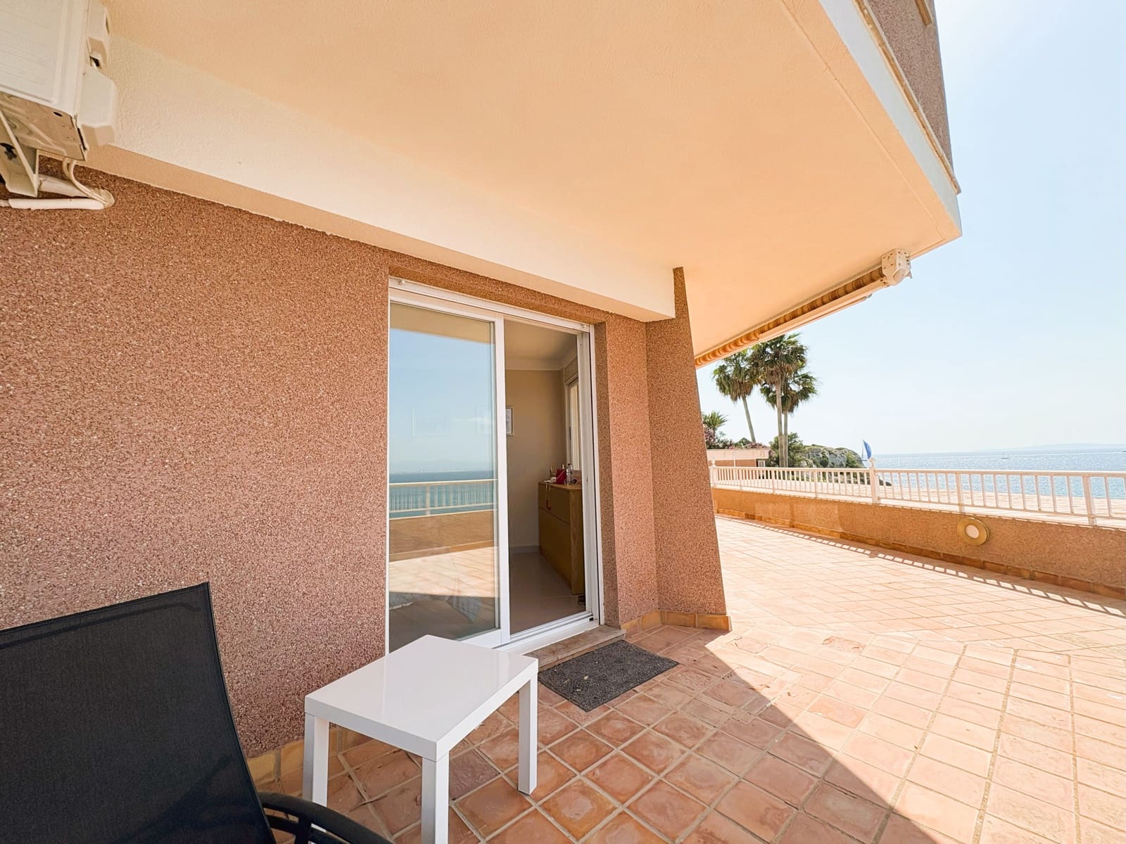 1 soveværelse Lejlighed til salg i Cala Blava med garage - € 580.000 (Ref: 9084651)