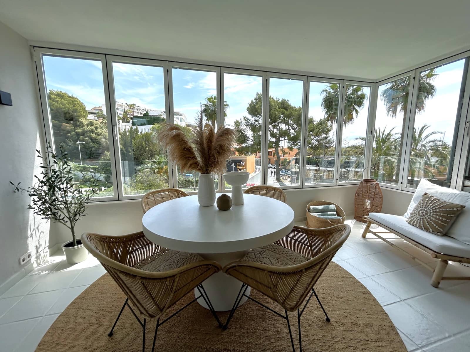 2 bedroom Apartment for rent in Puerto Portals with pool - € 3,900 (Ref: 9084653)
