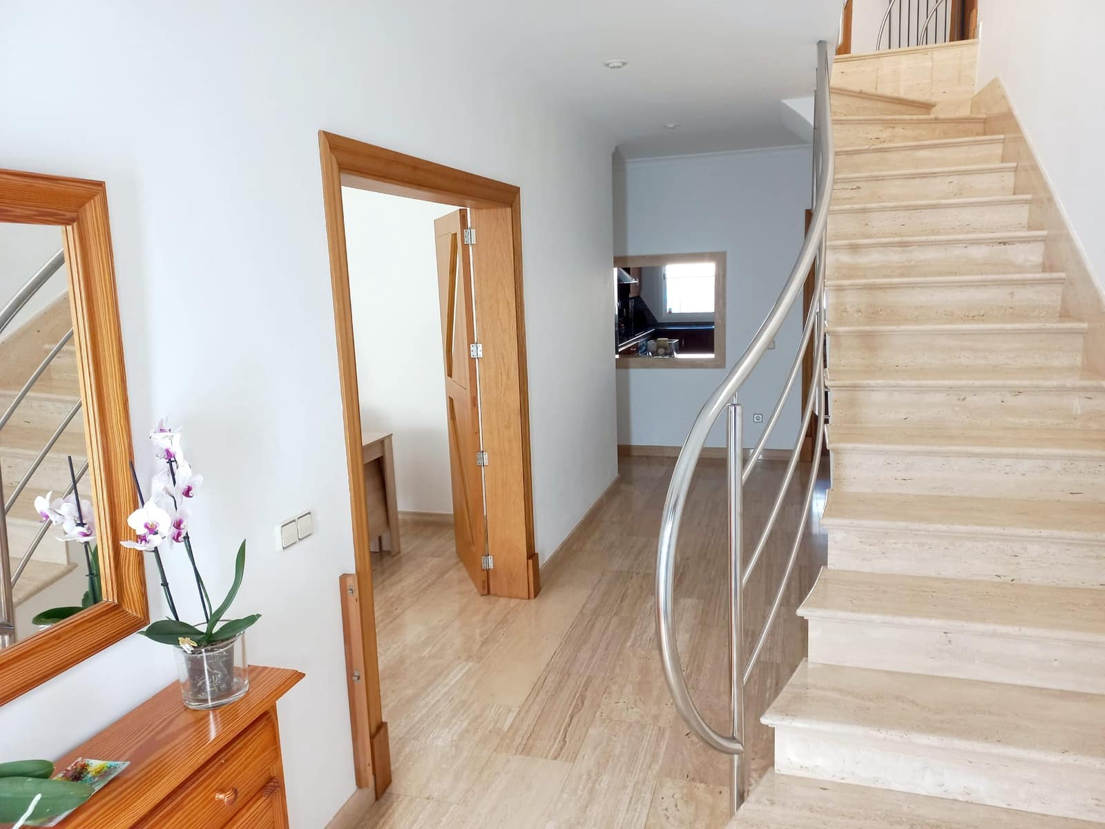 4 soveværelse Byhus til leje i Ariany med swimmingpool garage - € 2.200 (Ref: 9087508)