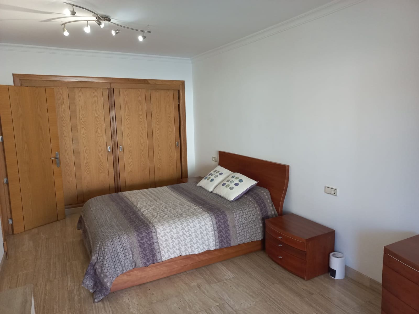 4 soveværelse Byhus til leje i Ariany med swimmingpool garage - € 2.200 (Ref: 9087508)