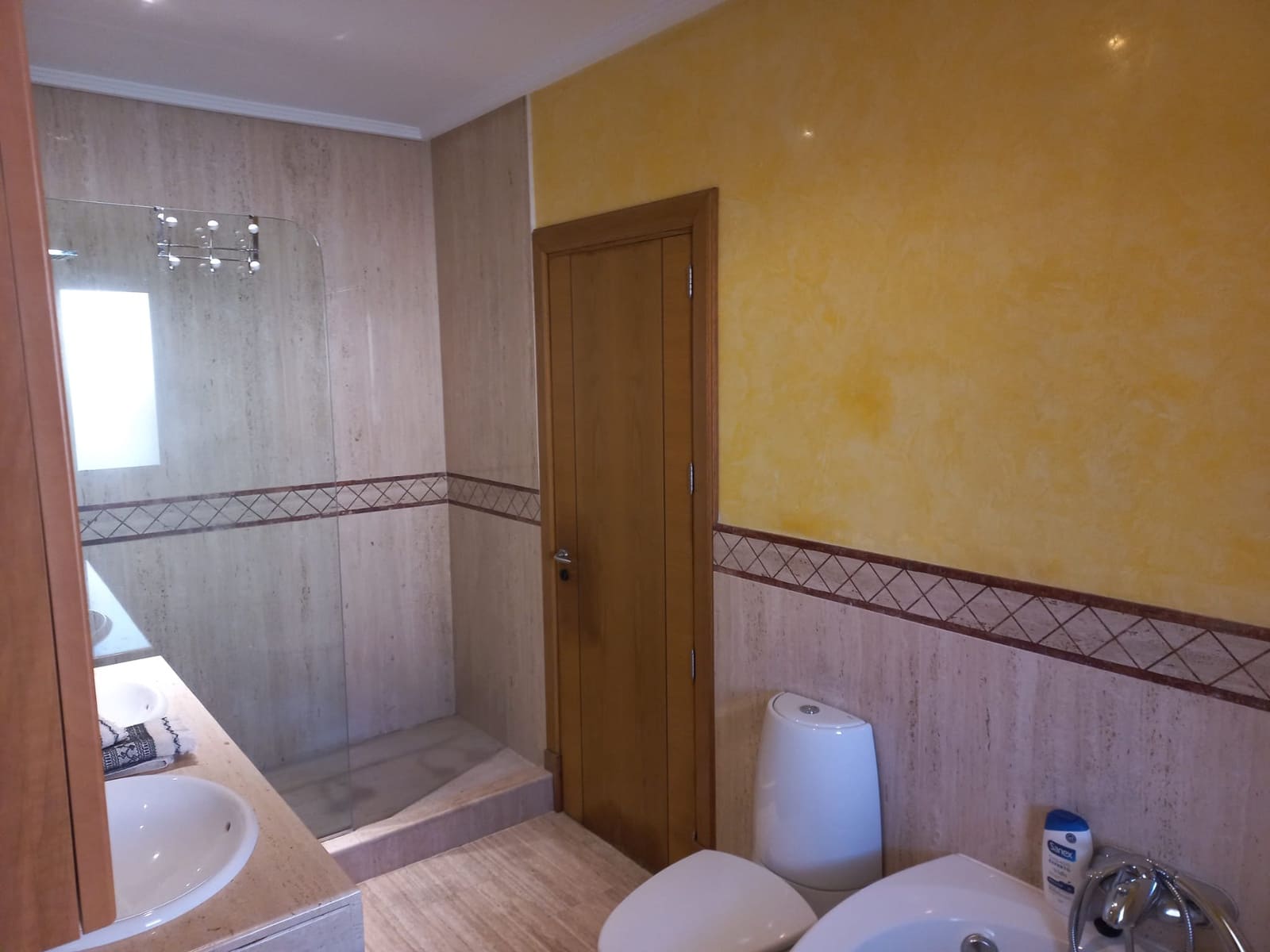 4 soveværelse Byhus til leje i Ariany med swimmingpool garage - € 2.200 (Ref: 9087508)