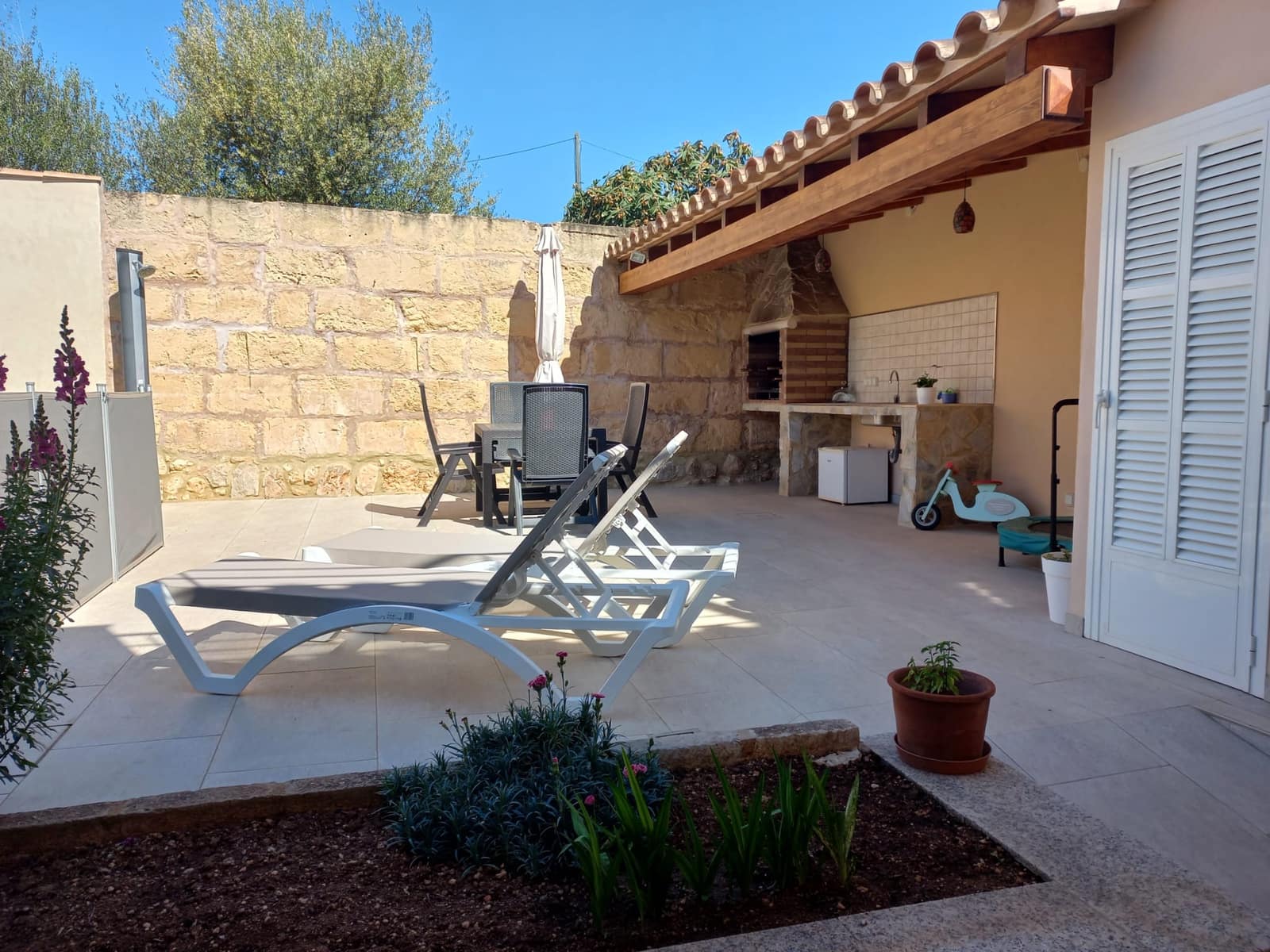 4 soveværelse Byhus til leje i Ariany med swimmingpool garage - € 2.200 (Ref: 9087508)