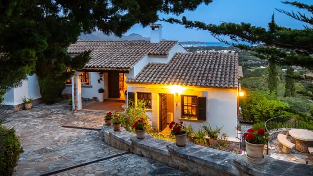 5 soverom Villa til salgs i Pollensa / Pollença med svømmebasseng garasje - € 1 800 000 (Ref: 9097658)