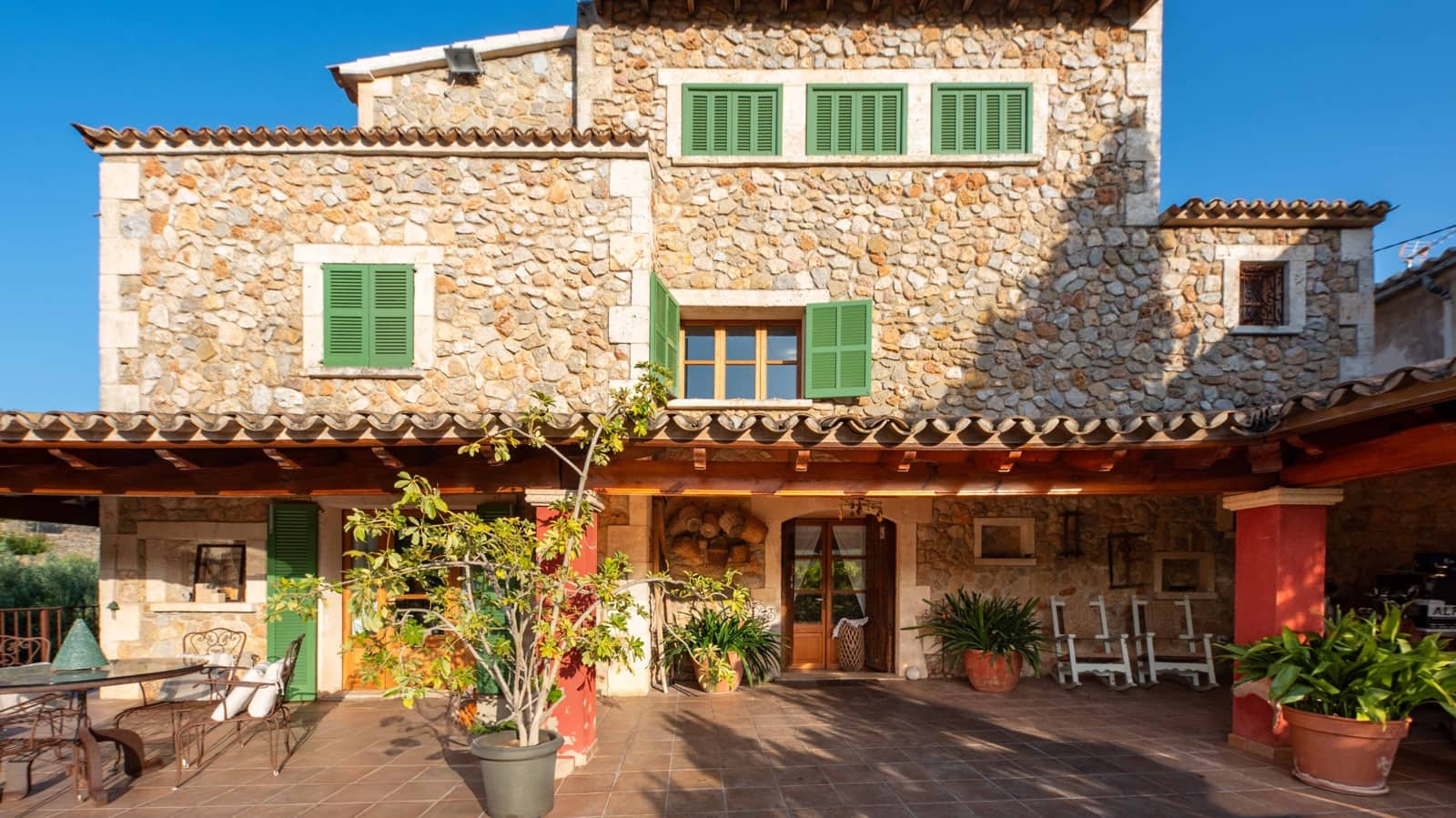 4 soveværelse Finca/Landehus til salg i Alaro med swimmingpool garage - € 2.495.000 (Ref: 9097659)