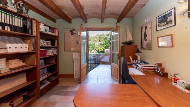 4 sovrum Finca/Hus på landet till salu i Alaró med pool garage - 2 495 000 € (Ref: 9097659)