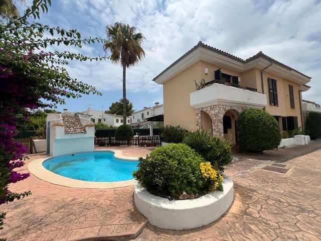 3 soveværelse Villa til leje i Playas de Muro / Platges de Muro, Muro - € 3.000 (Ref: 9097661)