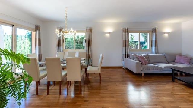 Pareado de 5 habitaciones en Puig de Ros, Llucmajor en venta con piscina garaje - 1.200.000 € (Ref: 9097663)