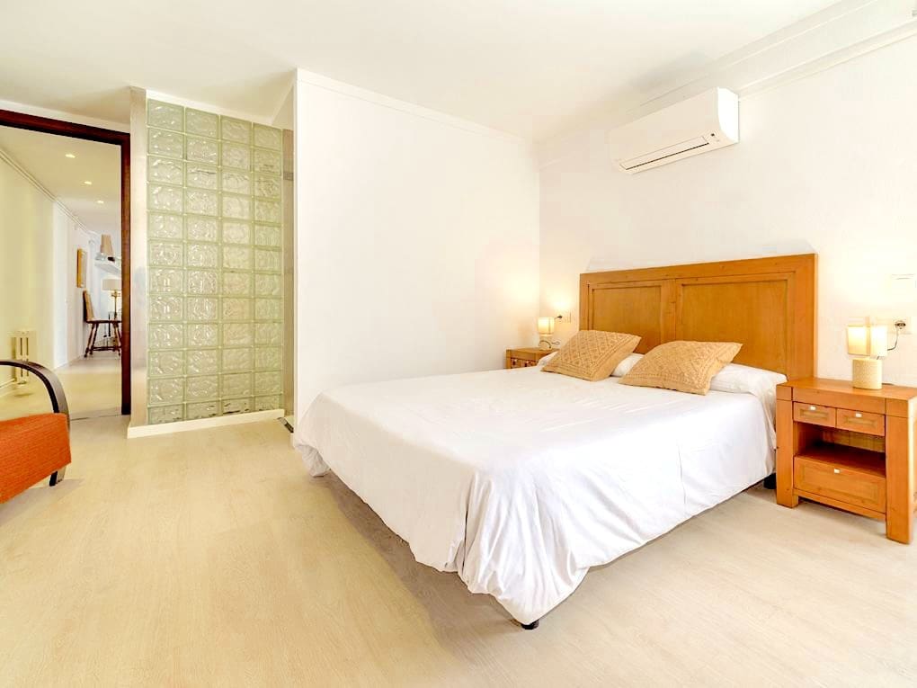 7 soveværelse Byhus til salg i Pollensa / Pollenca med swimmingpool - € 2.950.000 (Ref: 9109849)