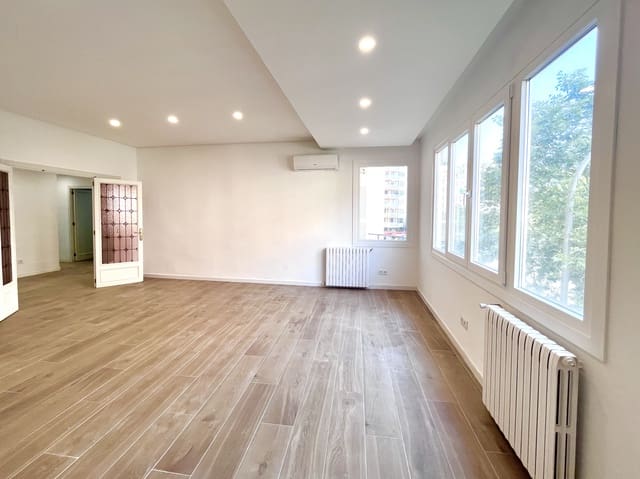 4 soveværelse Lejlighed til leje i Foners, Palma de Mallorca med garage - € 2.900 (Ref: 9113590)