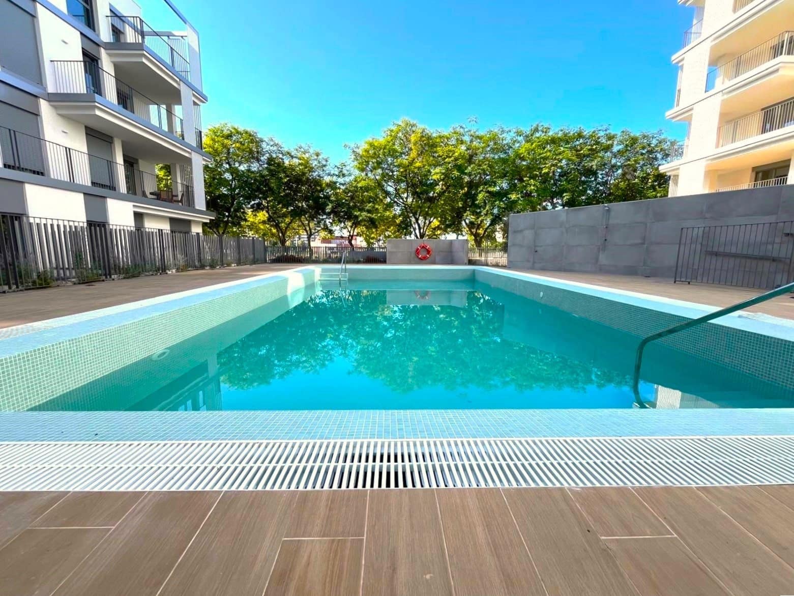 2 quarto Apartamento para arrendar em Palma de Mallorca com piscina garagem - 2 400 € (Ref: 9113596)