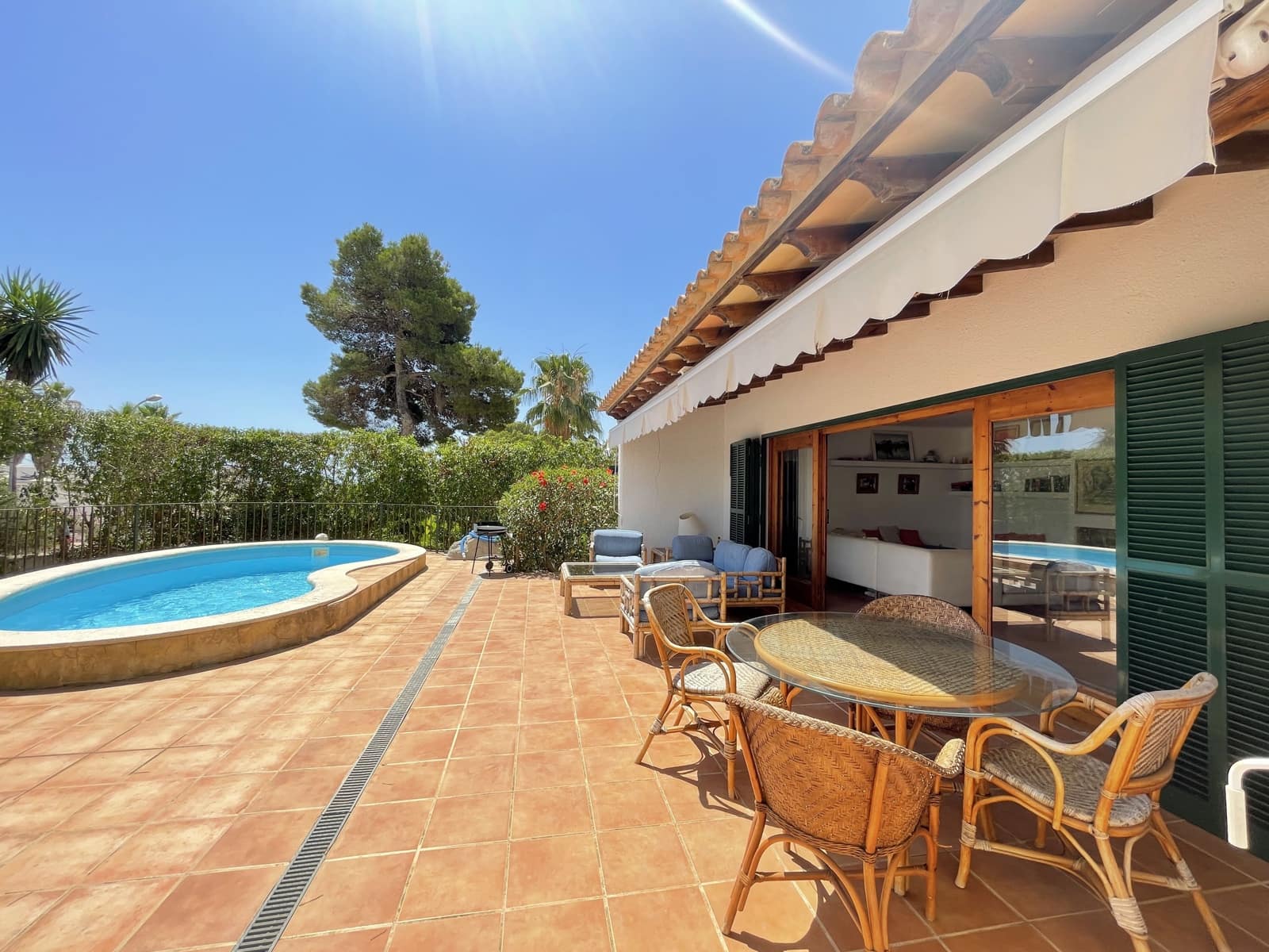 6 slaapkamer Villa te huur in Sol de Mallorca met zwembad garage - € 3.500 (Ref: 9113597)