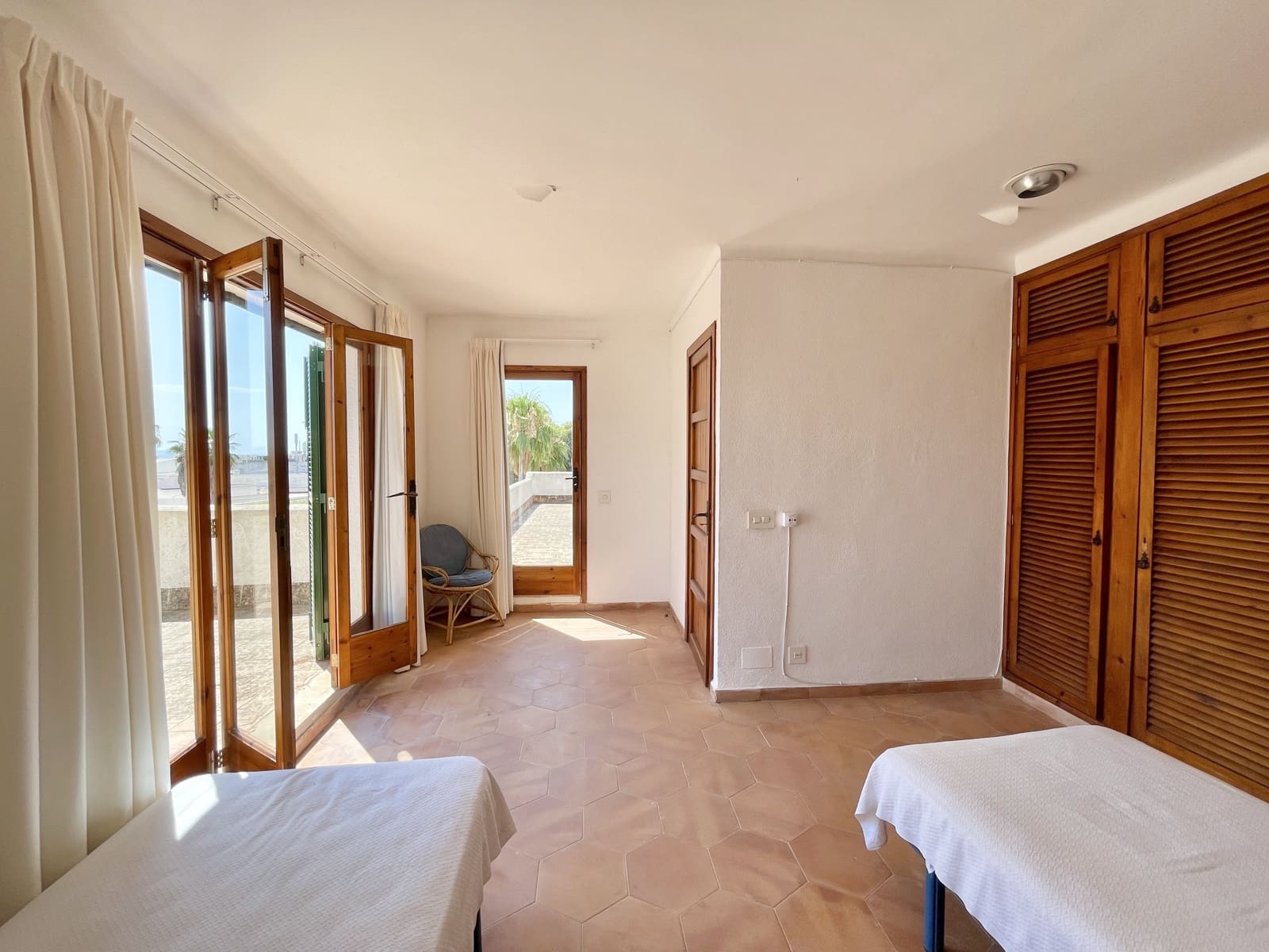 6 slaapkamer Villa te huur in Sol de Mallorca met zwembad garage - € 3.500 (Ref: 9113597)