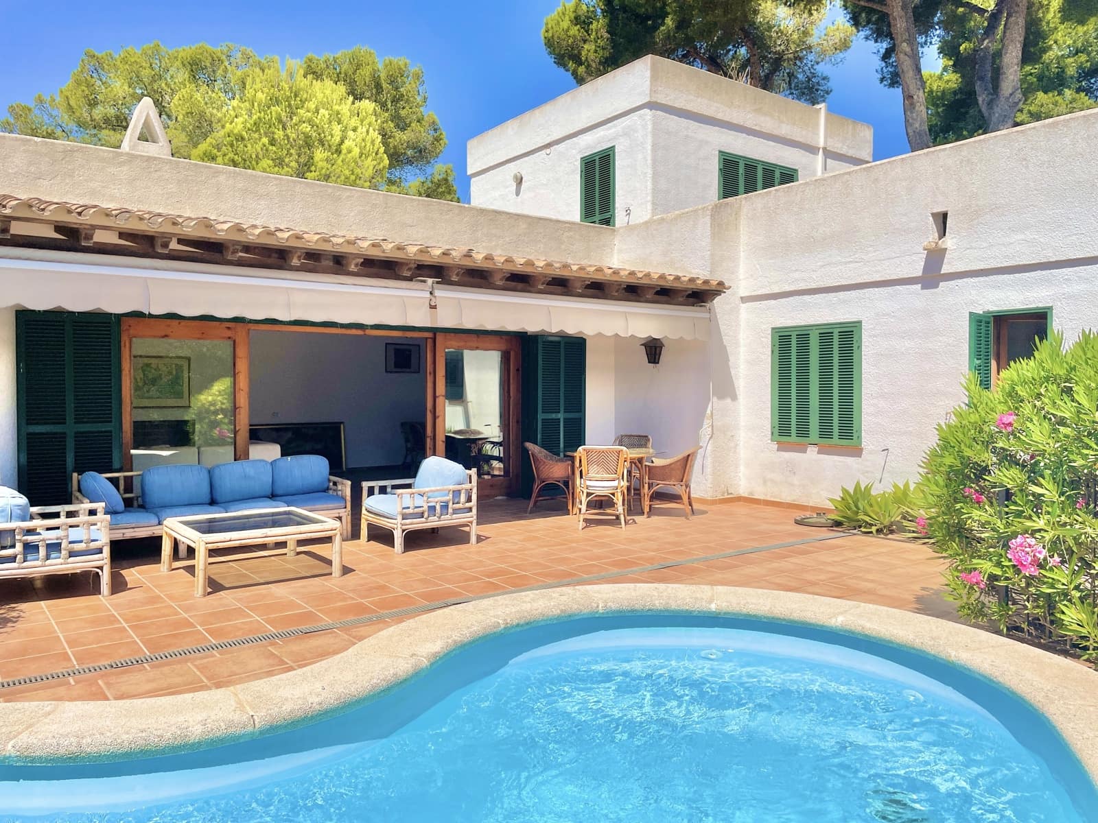 6 slaapkamer Villa te huur in Sol de Mallorca met zwembad garage - € 3.500 (Ref: 9113597)