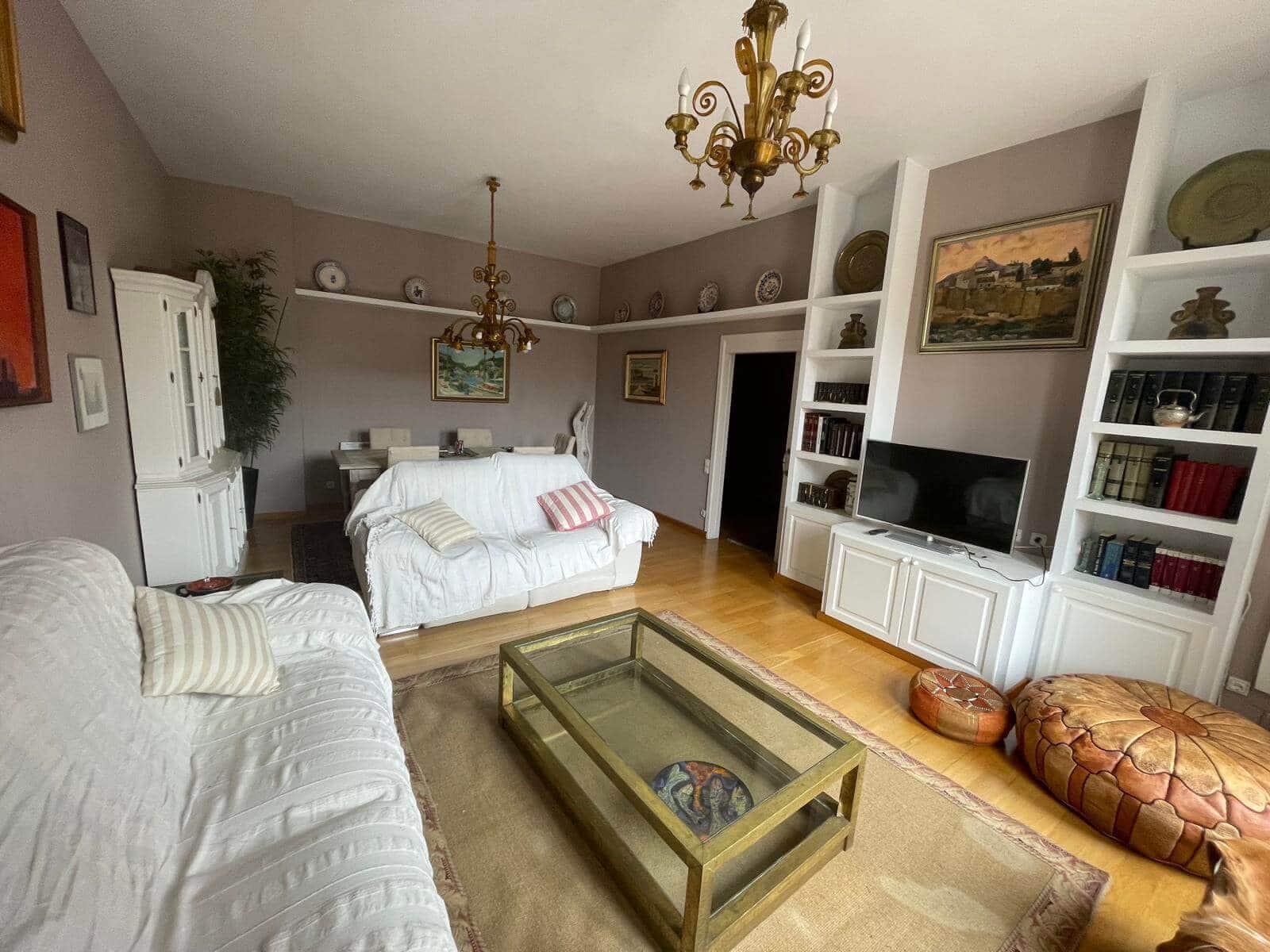 4 slaapkamer Appartement te huur in Palma de Mallorca met garage - € 2.400 (Ref: 9118163)