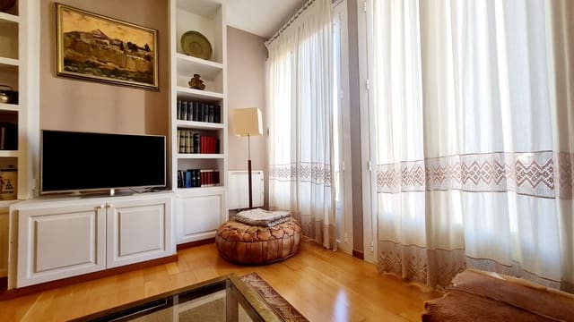 Appartement de 4 chambres à louer à Cort, Palma de Mallorca avec garage - 2 400 € (Ref: 9118163)