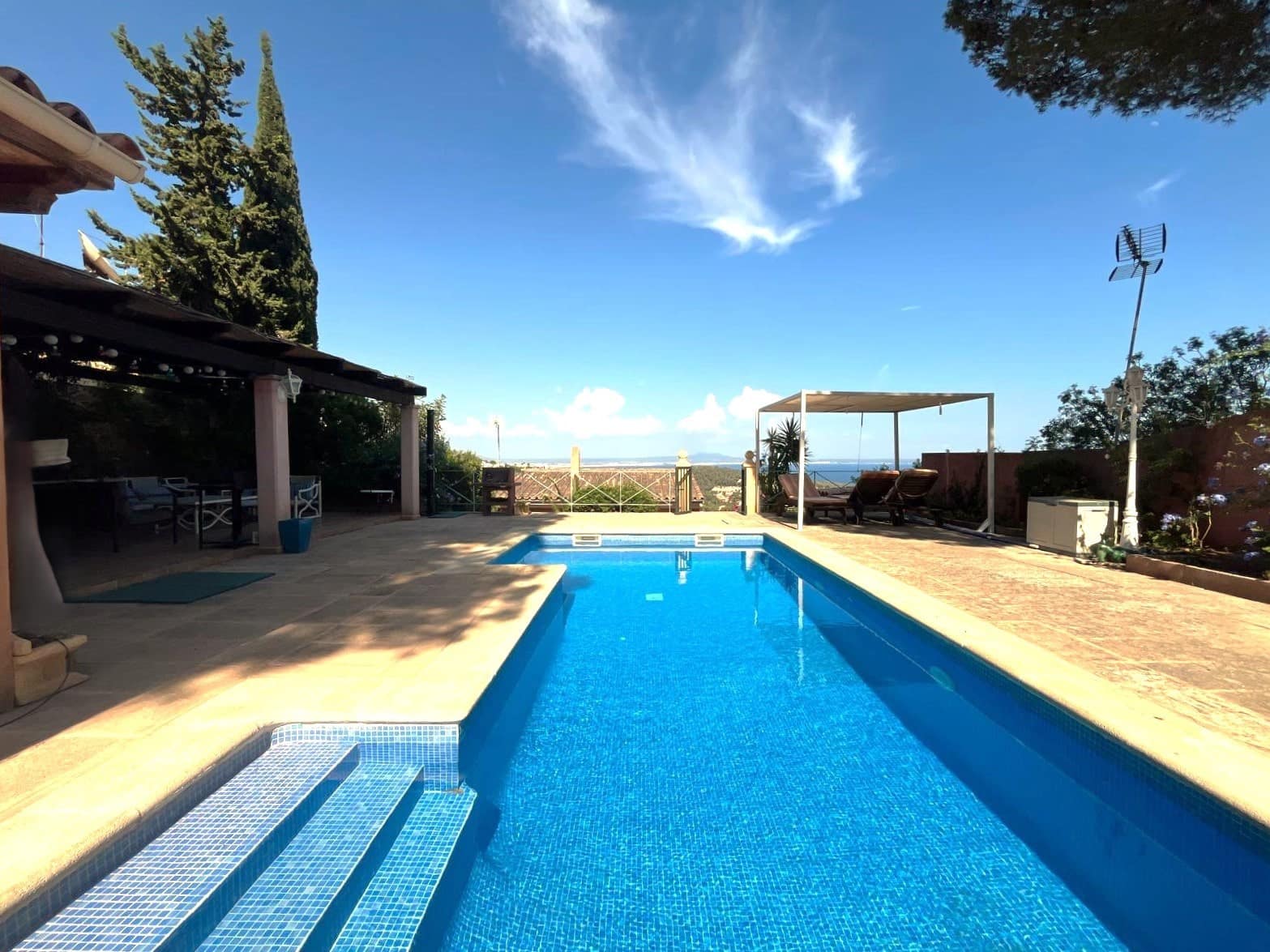 4 camera da letto Villa da affittare in Costa d'en Blanes con piscina garage - 36.000 € (Rif: 9126301)