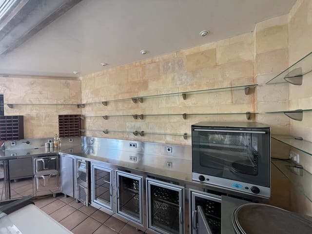 Erhverv til salg i Bendinat, Calvià med garage - € 495.000 (Ref: 9131810)