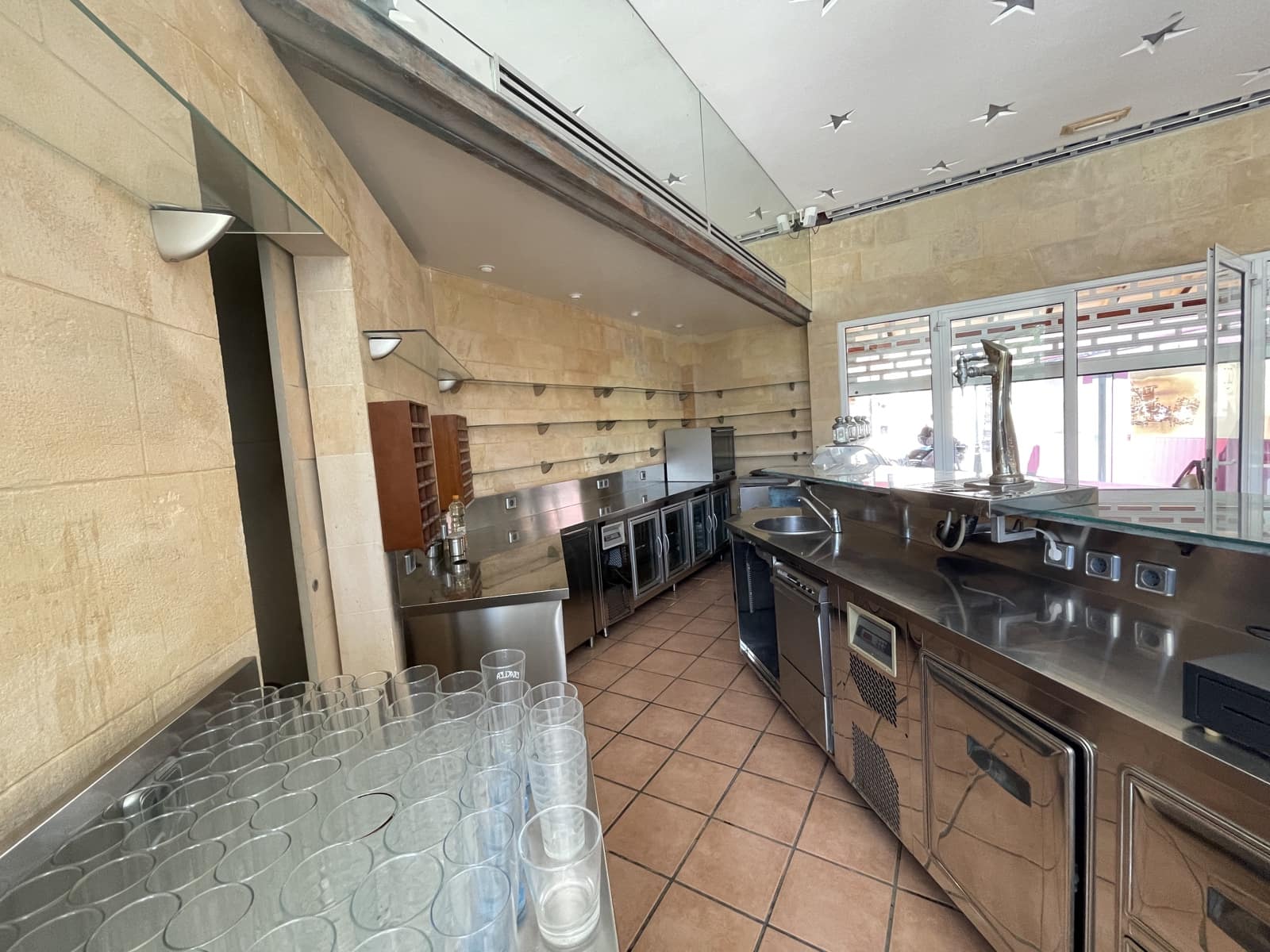 Erhverv til salg i Bendinat med garage - € 495.000 (Ref: 9131810)