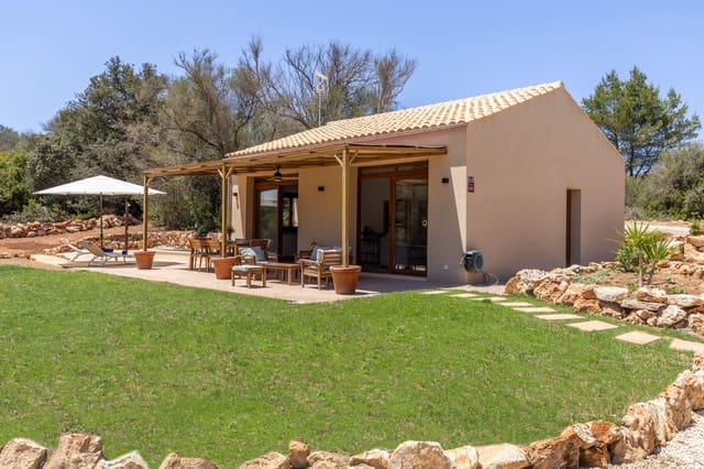 2 bedroom Finca/Country House for rent in Sencelles with pool garage - € 2,500 (Ref: 9133736)