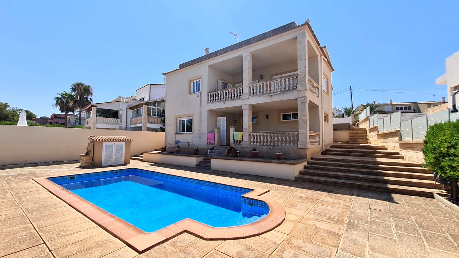 3 soveværelse Villa til salg i Badia Gran med swimmingpool garage - € 1.390.000 (Ref: 9133737)